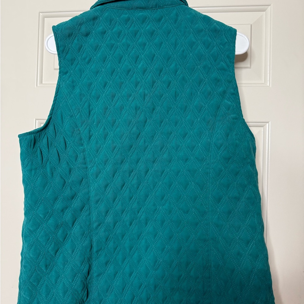 Quilted Sleeveless Vest, medium - Picture 2 of 8